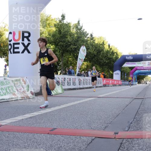 06.09.2026 - CURREX Alsterlauf Yannick Fuchs http://msf.ph/oto/10228982 06.09.2026 11:04:26 Ziel 51, 53, 59, 67, 70, 77, 80, 83, 85, 88, 1074 meine-sportfotos.de