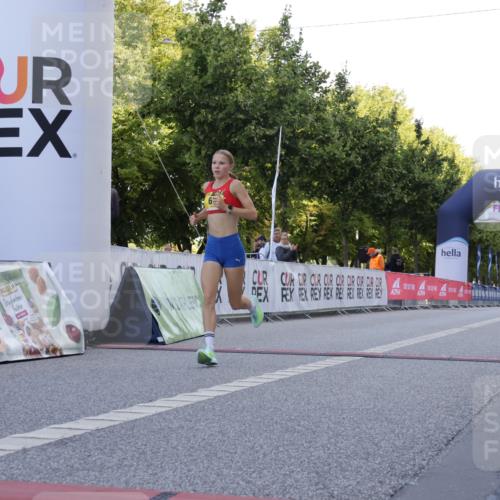 06.09.2026 - CURREX Alsterlauf Yannick Fuchs http://msf.ph/oto/10228994 06.09.2026 11:04:45 Ziel 62 meine-sportfotos.de