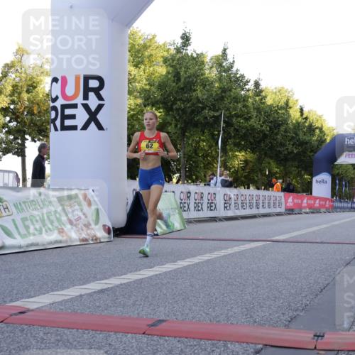 06.09.2026 - CURREX Alsterlauf Yannick Fuchs http://msf.ph/oto/10228996 06.09.2026 11:04:46 Ziel 62 meine-sportfotos.de