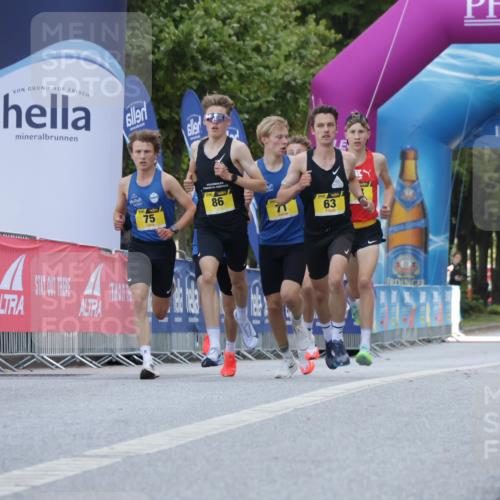 06.09.2026 - CURREX Alsterlauf Yannick Fuchs http://msf.ph/oto/10229011 06.09.2026 11:07:03 Ziel 63, 71, 86 meine-sportfotos.de