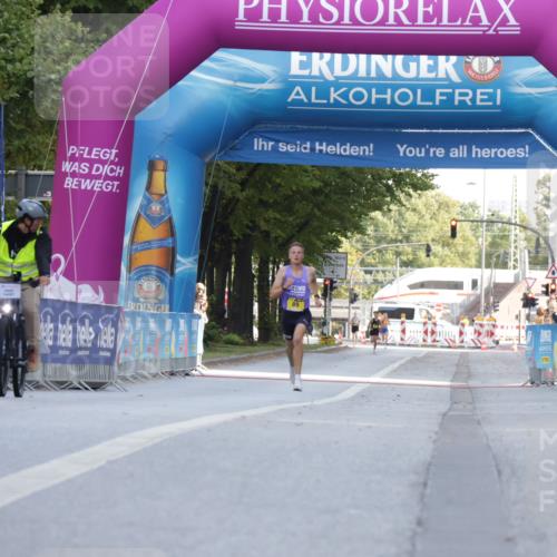 06.09.2026 - CURREX Alsterlauf Yannick Fuchs http://msf.ph/oto/10229114 06.09.2026 11:15:20 Ziel 53, 59, 77, 83, 88 meine-sportfotos.de