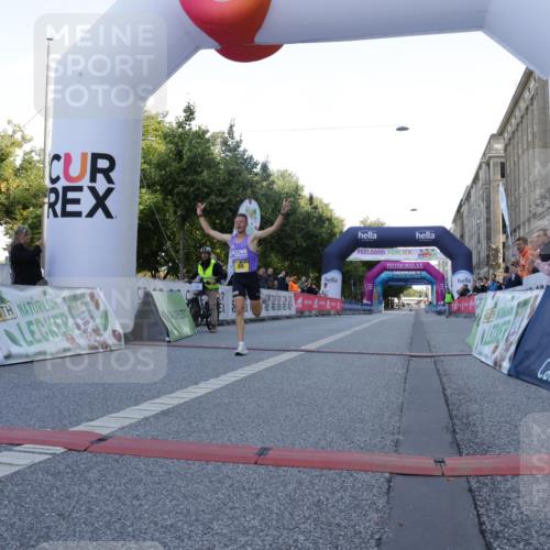 06.09.2026 - CURREX Alsterlauf Yannick Fuchs http://msf.ph/oto/10229123 06.09.2026 11:15:29 Ziel 83, 88, 89 meine-sportfotos.de