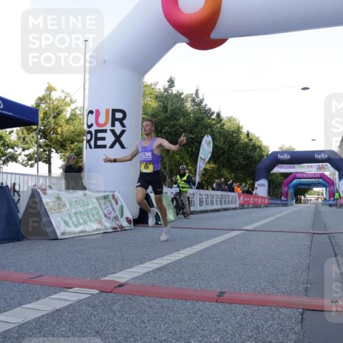 06.09.2026 - CURREX Alsterlauf Yannick Fuchs http://msf.ph/oto/10229126 06.09.2026 11:15:29 Ziel 83, 88, 89 meine-sportfotos.de