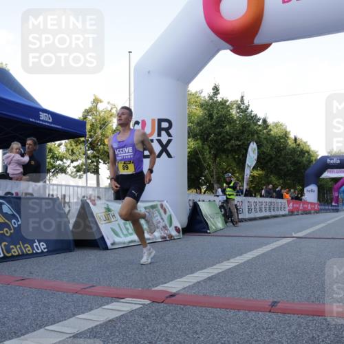 06.09.2026 - CURREX Alsterlauf Yannick Fuchs http://msf.ph/oto/10229128 06.09.2026 11:15:29 Ziel 83, 88, 89 meine-sportfotos.de