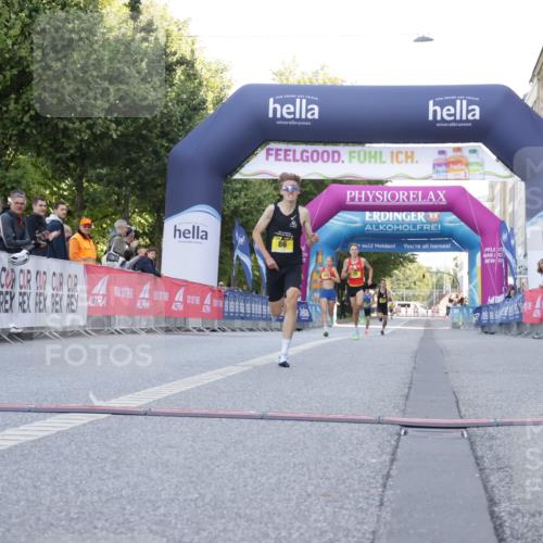 06.09.2026 - CURREX Alsterlauf Yannick Fuchs http://msf.ph/oto/10229145 06.09.2026 11:16:12 Ziel 78, 80, 86 meine-sportfotos.de
