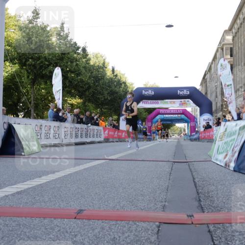 06.09.2026 - CURREX Alsterlauf Yannick Fuchs http://msf.ph/oto/10229147 06.09.2026 11:16:12 Ziel 78, 80, 86 meine-sportfotos.de