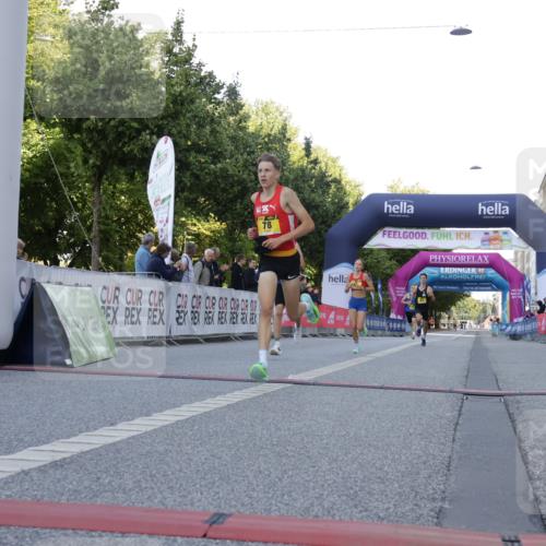 06.09.2026 - CURREX Alsterlauf Yannick Fuchs http://msf.ph/oto/10229161 06.09.2026 11:16:16 Ziel 62, 63, 71, 78, 80, 86, 87 meine-sportfotos.de