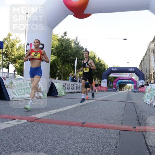 06.09.2026 - CURREX Alsterlauf Yannick Fuchs http://msf.ph/oto/10229171 06.09.2026 11:16:20 Ziel 62, 63, 70, 71, 78, 86, 87 meine-sportfotos.de