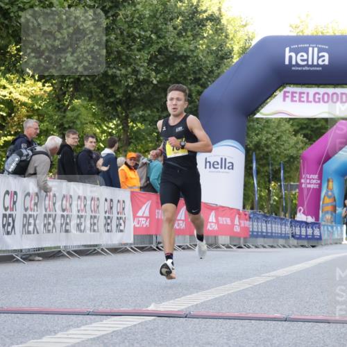 06.09.2026 - CURREX Alsterlauf Yannick Fuchs http://msf.ph/oto/10229218 06.09.2026 11:17:09 Ziel 76 meine-sportfotos.de