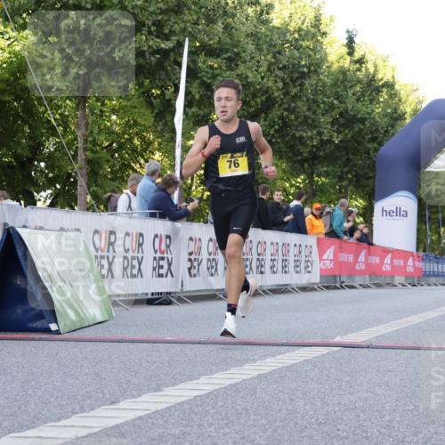 06.09.2026 - CURREX Alsterlauf Yannick Fuchs http://msf.ph/oto/10229220 06.09.2026 11:17:10 Ziel 76 meine-sportfotos.de