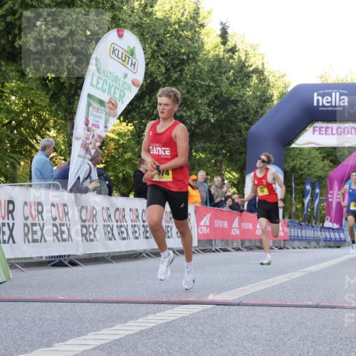 06.09.2026 - CURREX Alsterlauf Yannick Fuchs http://msf.ph/oto/10229295 06.09.2026 11:17:57 Ziel 51, 55, 67, 72, 90, 1074 meine-sportfotos.de