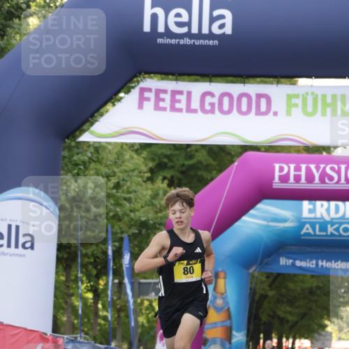 06.09.2026 - CURREX Alsterlauf Yannick Fuchs http://msf.ph/oto/10229370 06.09.2026 11:20:05 Ziel 80 meine-sportfotos.de