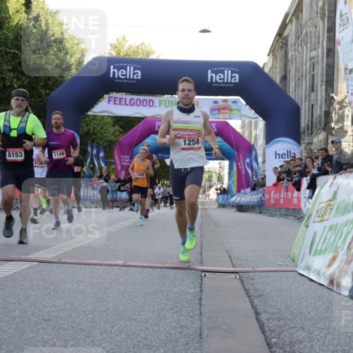 06.09.2026 - CURREX Alsterlauf Yannick Fuchs http://msf.ph/oto/10229427 06.09.2026 11:45:26 Ziel 1030, 1031, 1033, 1129, 1140, 1149, 1216, 1258, 1294, 1295, 1304, 1340, 4802, 8136, 8344 meine-sportfotos.de