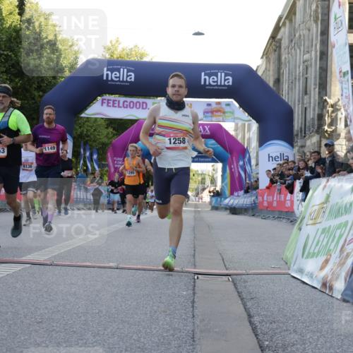 06.09.2026 - CURREX Alsterlauf Yannick Fuchs http://msf.ph/oto/10229428 06.09.2026 11:45:27 Ziel 1030, 1031, 1033, 1129, 1140, 1149, 1216, 1258, 1294, 1295, 1304, 1340, 8136, 8344 meine-sportfotos.de