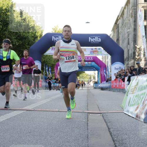 06.09.2026 - CURREX Alsterlauf Yannick Fuchs http://msf.ph/oto/10229431 06.09.2026 11:45:27 Ziel 1030, 1031, 1033, 1129, 1140, 1149, 1216, 1258, 1294, 1295, 1304, 1340, 8136, 8344 meine-sportfotos.de