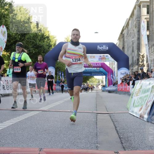 06.09.2026 - CURREX Alsterlauf Yannick Fuchs http://msf.ph/oto/10229432 06.09.2026 11:45:27 Ziel 1030, 1031, 1033, 1129, 1140, 1149, 1216, 1258, 1294, 1295, 1304, 1340, 8136, 8344 meine-sportfotos.de