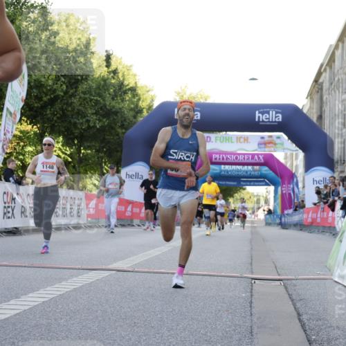 06.09.2026 - CURREX Alsterlauf Yannick Fuchs http://msf.ph/oto/10229458 06.09.2026 11:45:48 Ziel 1148, 1163, 1166, 1167, 1296, 1300, 1308, 1309, 5016 meine-sportfotos.de