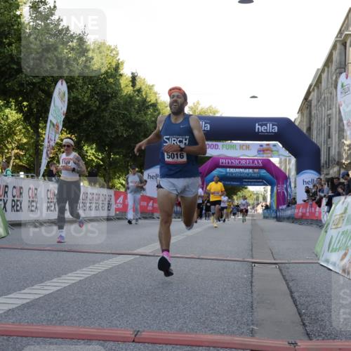 06.09.2026 - CURREX Alsterlauf Yannick Fuchs http://msf.ph/oto/10229460 06.09.2026 11:45:48 Ziel 1148, 1163, 1166, 1167, 1296, 1300, 1308, 1309, 5016 meine-sportfotos.de