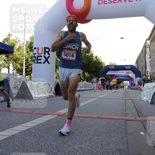 06.09.2026 - CURREX Alsterlauf Yannick Fuchs http://msf.ph/oto/10229466 06.09.2026 11:45:50 Ziel 1148, 1163, 1166, 1167, 1296, 1300, 1308, 1309, 5016, 8285 meine-sportfotos.de
