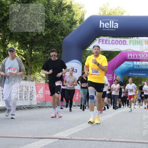 06.09.2026 - CURREX Alsterlauf Yannick Fuchs http://msf.ph/oto/10229469 06.09.2026 11:45:52 Ziel 1102, 1122, 1148, 1163, 1296, 1300, 5016, 8285 meine-sportfotos.de