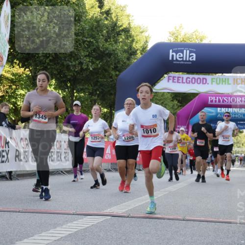 06.09.2026 - CURREX Alsterlauf Yannick Fuchs http://msf.ph/oto/10229476 06.09.2026 11:45:57 Ziel 1010, 1102, 1122, 1148, 1209, 1257, 1345, 1346, 3755, 8285, 8291 meine-sportfotos.de