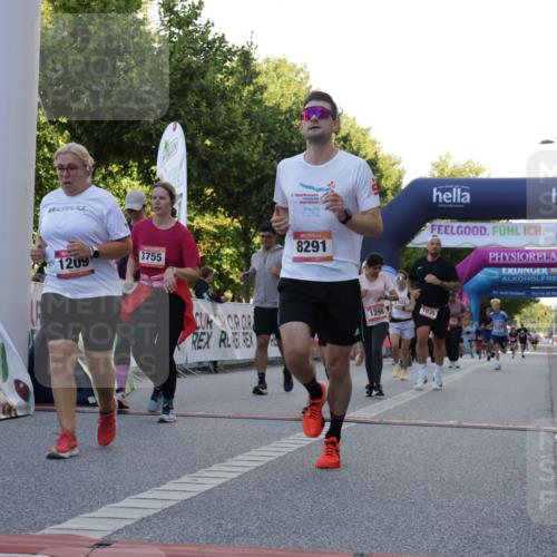 06.09.2026 - CURREX Alsterlauf Yannick Fuchs http://msf.ph/oto/10229489 06.09.2026 11:46:02 Ziel 1010, 1032, 1035, 1056, 1102, 1103, 1122, 1150, 1209, 1211, 1257, 1298, 1305, 1345, 1346, 3755, 8285, 8291 meine-sportfotos.de
