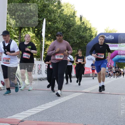 06.09.2026 - CURREX Alsterlauf Yannick Fuchs http://msf.ph/oto/10229508 06.09.2026 11:46:11 Ziel 1032, 1035, 1062, 1071, 1103, 1134, 1145, 1168, 1196, 1211, 1298, 1305, 1307, 8251, 8346 meine-sportfotos.de