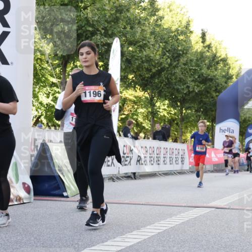 06.09.2026 - CURREX Alsterlauf Yannick Fuchs http://msf.ph/oto/10229517 06.09.2026 11:46:14 Ziel 1062, 1071, 1134, 1145, 1162, 1168, 1196, 1211, 1307, 8251, 8346 meine-sportfotos.de
