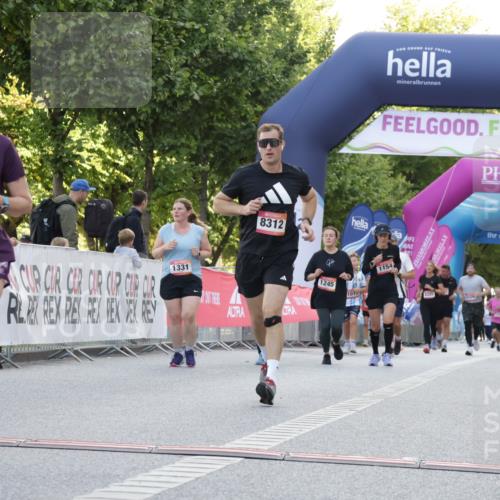 06.09.2026 - CURREX Alsterlauf Yannick Fuchs http://msf.ph/oto/10229524 06.09.2026 11:46:20 Ziel 1134, 1162, 1193, 1196, 8312 meine-sportfotos.de