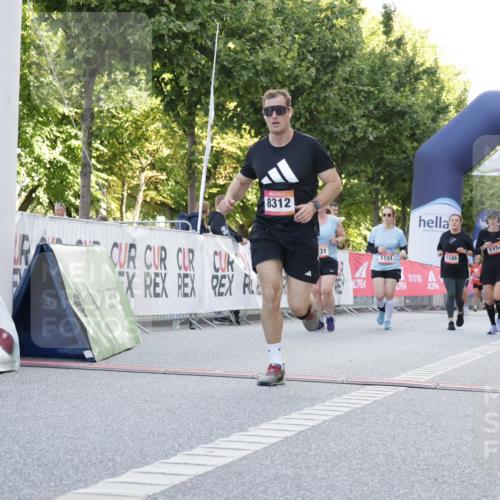 06.09.2026 - CURREX Alsterlauf Yannick Fuchs http://msf.ph/oto/10229528 06.09.2026 11:46:22 Ziel 1154, 1162, 1193, 1331, 8312 meine-sportfotos.de