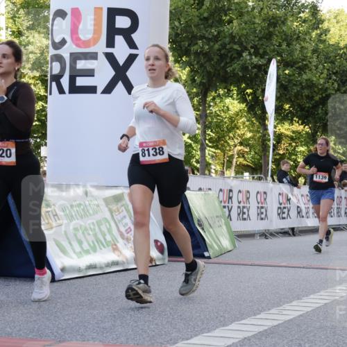 06.09.2026 - CURREX Alsterlauf Yannick Fuchs http://msf.ph/oto/10229561 06.09.2026 11:46:47 Ziel 1020, 1079, 1131, 1139, 1157, 8137, 8138 meine-sportfotos.de