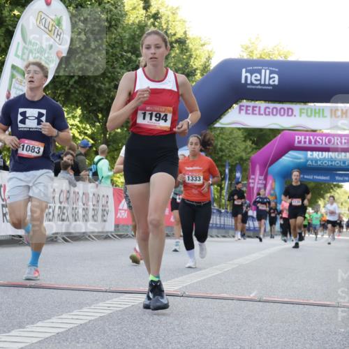 06.09.2026 - CURREX Alsterlauf Yannick Fuchs http://msf.ph/oto/10229596 06.09.2026 11:47:36 Ziel 1081, 1083, 1085, 1111, 1123, 1135, 1194, 1329, 1333, 8046, 8048, 8070, 8139, 8172, 8236 meine-sportfotos.de