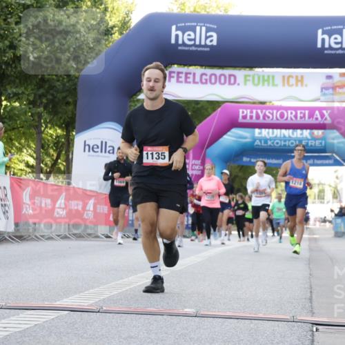 06.09.2026 - CURREX Alsterlauf Yannick Fuchs http://msf.ph/oto/10229604 06.09.2026 11:47:40 Ziel 1083, 1085, 1135, 1194, 1218, 1333, 8070, 8139, 8236 meine-sportfotos.de