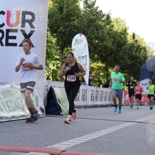 06.09.2026 - CURREX Alsterlauf Yannick Fuchs http://msf.ph/oto/10229618 06.09.2026 11:47:54 Ziel 1006, 1009, 1018, 1037, 1038, 1068, 1069, 1124, 1223, 1281, 1287, 8018 meine-sportfotos.de