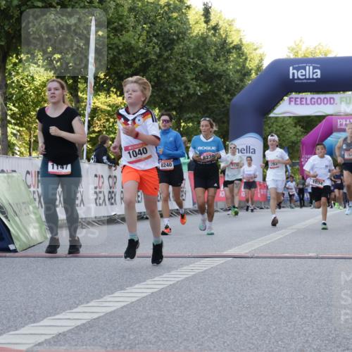 06.09.2026 - CURREX Alsterlauf Yannick Fuchs http://msf.ph/oto/10229650 06.09.2026 11:48:27 Ziel 1034, 1040, 1104, 1147, 1164, 1190, 1219, 1244, 1293, 1325, 8239, 8240 meine-sportfotos.de
