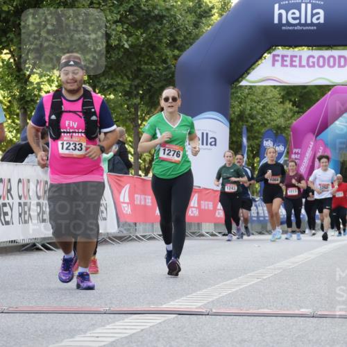 06.09.2026 - CURREX Alsterlauf Yannick Fuchs http://msf.ph/oto/10229691 06.09.2026 11:48:50 Ziel 1096, 1184, 1185, 1222, 1231, 1233, 1238, 1247, 1260, 1272, 1275, 1276, 1280, 1326, 1337, 1338 meine-sportfotos.de