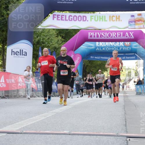 06.09.2026 - CURREX Alsterlauf Yannick Fuchs http://msf.ph/oto/10229716 06.09.2026 11:48:59 Ziel 1013, 1057, 1066, 1119, 1243, 1250, 1273, 1275, 1276, 1326, 8347 meine-sportfotos.de