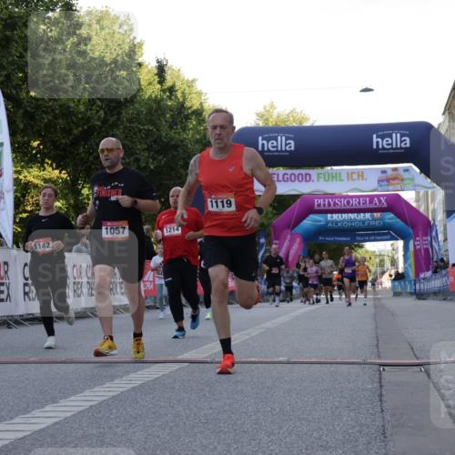 06.09.2026 - CURREX Alsterlauf Yannick Fuchs http://msf.ph/oto/10229724 06.09.2026 11:49:03 Ziel 1013, 1057, 1066, 1119, 1142, 1214, 1243, 1250, 1273, 8347 meine-sportfotos.de