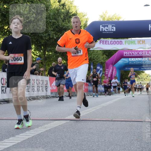 06.09.2026 - CURREX Alsterlauf Yannick Fuchs http://msf.ph/oto/10229779 06.09.2026 11:49:26 Ziel 1060, 1072, 1172, 1216, 1267, 1294, 1312, 8245, 8267 meine-sportfotos.de