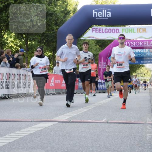 06.09.2026 - CURREX Alsterlauf Yannick Fuchs http://msf.ph/oto/10229828 06.09.2026 11:49:49 Ziel 1012, 1086, 1163, 1290, 1335, 1339, 8291 meine-sportfotos.de