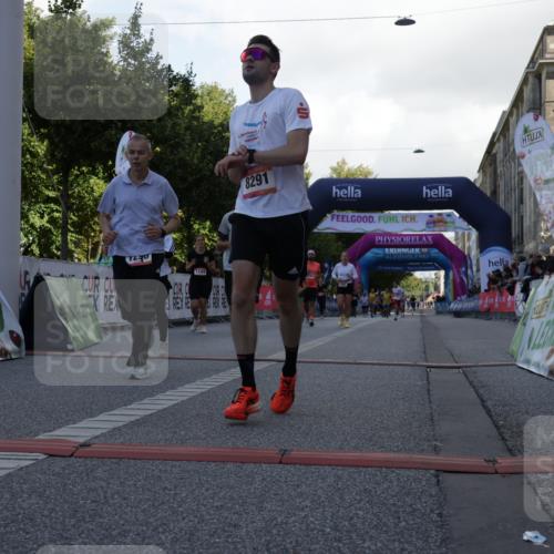 06.09.2026 - CURREX Alsterlauf Yannick Fuchs http://msf.ph/oto/10229835 06.09.2026 11:49:51 Ziel 1004, 1012, 1086, 1101, 1144, 1163, 1290, 1335, 8291 meine-sportfotos.de