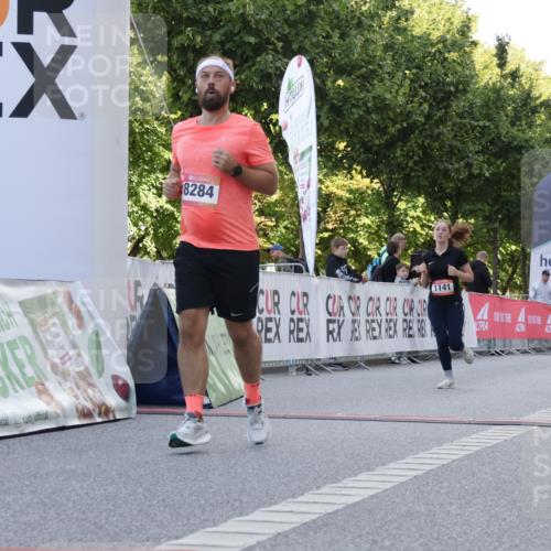 06.09.2026 - CURREX Alsterlauf Yannick Fuchs http://msf.ph/oto/10229852 06.09.2026 11:49:59 Ziel 1004, 1010, 1086, 1101, 1141, 1144, 1335, 8284 meine-sportfotos.de