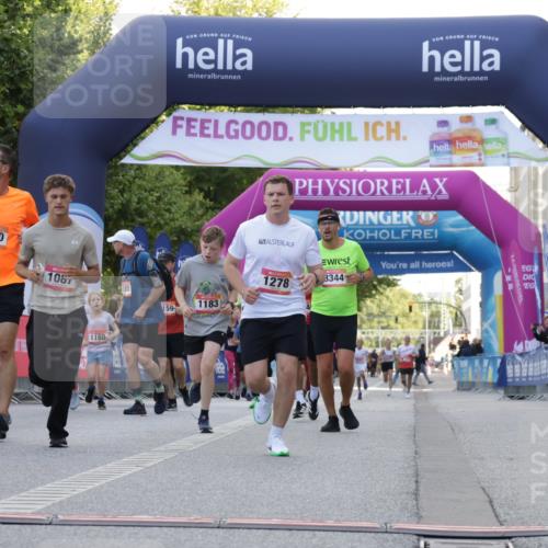 06.09.2026 - CURREX Alsterlauf Yannick Fuchs http://msf.ph/oto/10229869 06.09.2026 11:50:16 Ziel 1031, 1062, 1087, 1171, 1183, 1228, 1229, 1248, 1278, 1282, 1292, 1336, 1341, 2484, 6390, 8344 meine-sportfotos.de