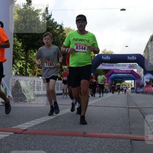06.09.2026 - CURREX Alsterlauf Yannick Fuchs http://msf.ph/oto/10229880 06.09.2026 11:50:22 Ziel 1067, 1087, 1140, 1159, 1160, 1171, 1183, 1187, 1188, 1248, 1278, 1282, 1292, 1336, 2484, 6390, 8344 meine-sportfotos.de