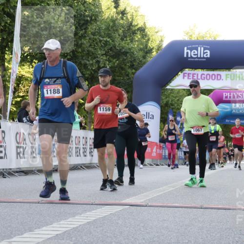 06.09.2026 - CURREX Alsterlauf Yannick Fuchs http://msf.ph/oto/10229882 06.09.2026 11:50:25 Ziel 1055, 1067, 1087, 1140, 1159, 1160, 1171, 1183, 1187, 1188, 1278, 1282, 1292, 1336, 2484, 6390, 8344 meine-sportfotos.de