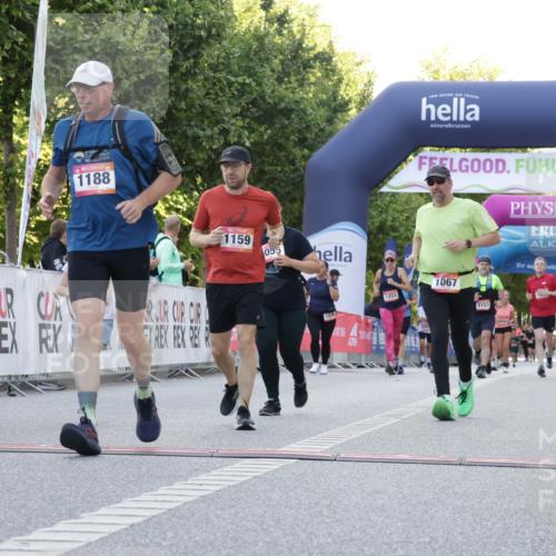06.09.2026 - CURREX Alsterlauf Yannick Fuchs http://msf.ph/oto/10229883 06.09.2026 11:50:25 Ziel 1055, 1067, 1087, 1140, 1159, 1160, 1171, 1183, 1187, 1188, 1278, 1282, 1292, 1336, 2484, 6390, 8344 meine-sportfotos.de