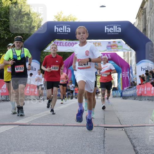 06.09.2026 - CURREX Alsterlauf Yannick Fuchs http://msf.ph/oto/10229892 06.09.2026 11:50:31 Ziel 1030, 1033, 1036, 1055, 1067, 1084, 1159, 1160, 1174, 1187, 1188, 1189, 1203, 1319, 8247 meine-sportfotos.de