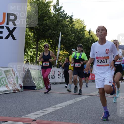 06.09.2026 - CURREX Alsterlauf Yannick Fuchs http://msf.ph/oto/10229894 06.09.2026 11:50:32 Ziel 1030, 1033, 1036, 1055, 1067, 1084, 1159, 1160, 1174, 1187, 1188, 1189, 1203, 1319, 1344, 8136, 8247 meine-sportfotos.de