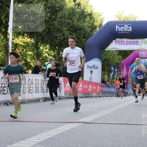 06.09.2026 - CURREX Alsterlauf Yannick Fuchs http://msf.ph/oto/10229915 06.09.2026 11:50:45 Ziel 1149, 1157, 1199, 1234, 1299, 8090 meine-sportfotos.de
