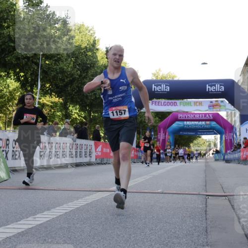 06.09.2026 - CURREX Alsterlauf Yannick Fuchs http://msf.ph/oto/10229926 06.09.2026 11:50:49 Ziel 1149, 1157, 1199, 1234, 1299 meine-sportfotos.de